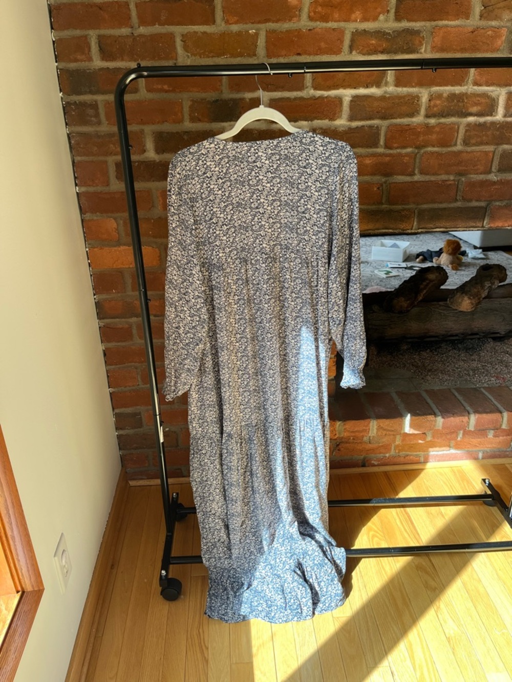 Carly Jean Los Angeles Laurel Dress in Indigo - Picture 3 of 6